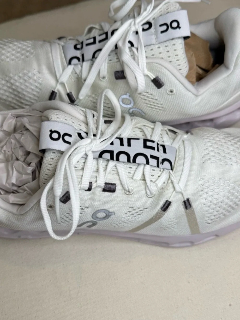 On Running Men’s  Cloudswift Running Shoe in White and Light Gray